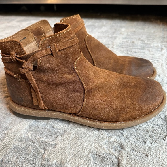 Born Wynter Ankle Boots Distressed Leather Comfort Cognac Brown
Size 8.5 Womens - Picture 3 of 8
